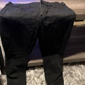 SKY HIGH SKINNY PREMIUM STRETCH HIGH-RISE JEAN. Size 16 R.